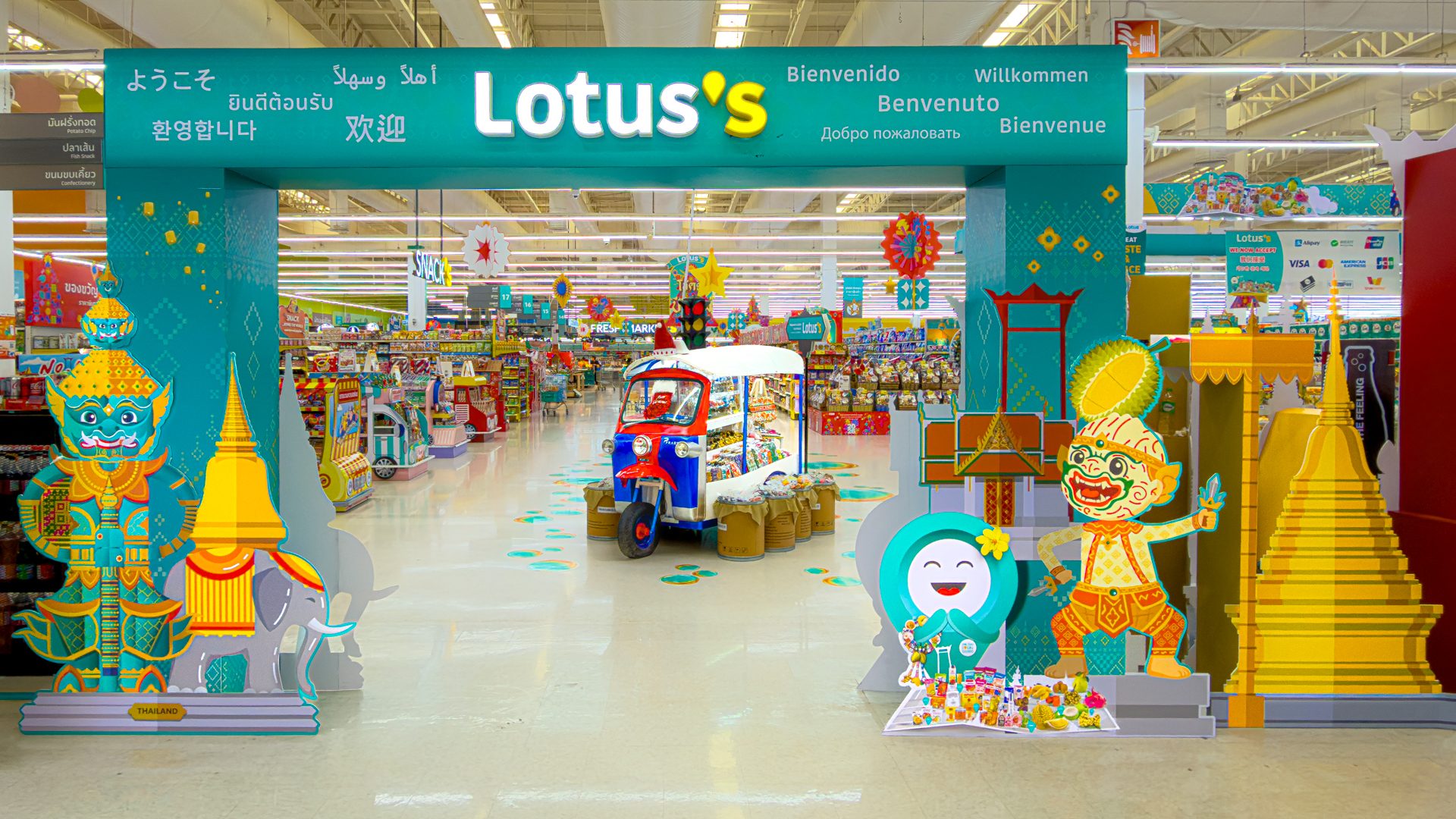 🇹🇭 Discover LOTUS’S Thailand – A NEXT LEVEL Hypermarket!